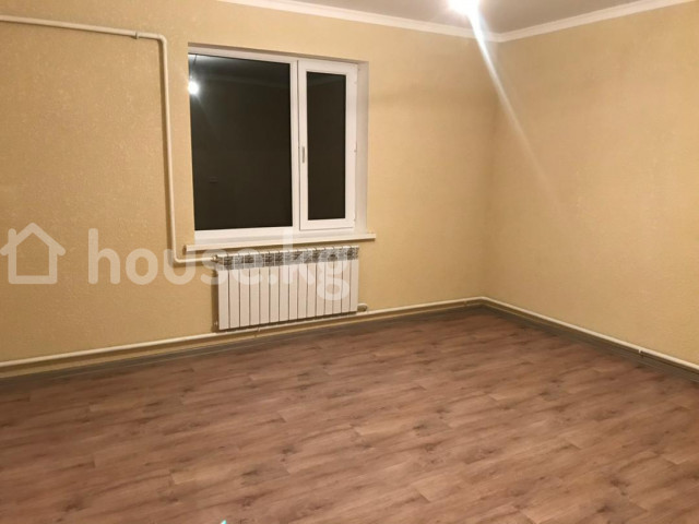 Продажа, дом, 3-комн.: Чуйская область / Бишкек, город Бишкек, Кара-Жыгач ж/м — за 10 074 000 сом