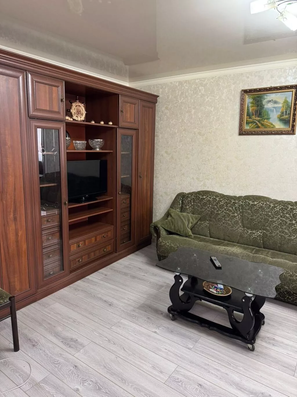 2 комнаты, 42 м², Азия Молл Хрущевка, 4 этаж, Свежий ремонт