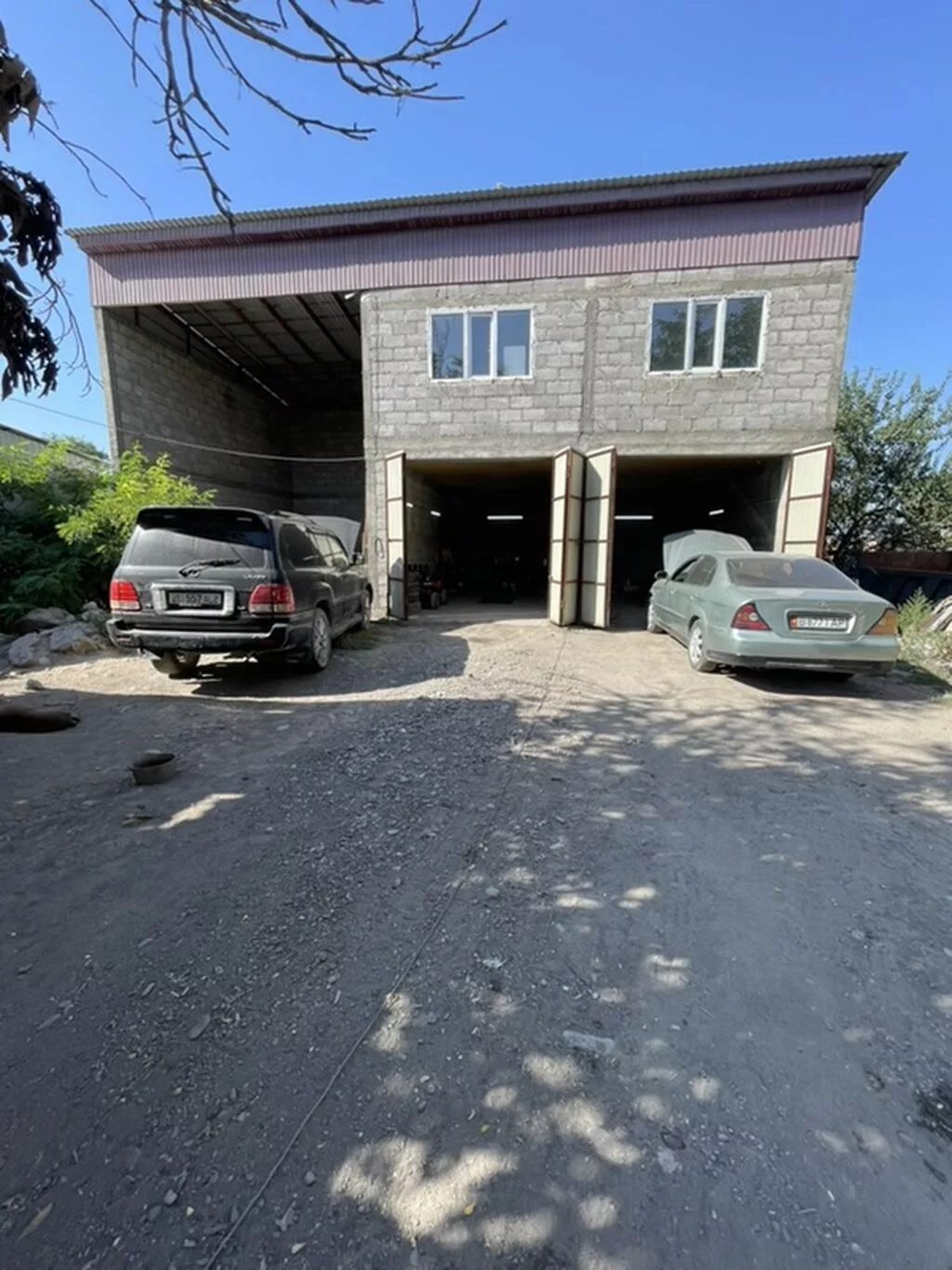 🏡 Продаётся дом с готовым бизнесом в г. Кара-Балта! 📍 Центральная
