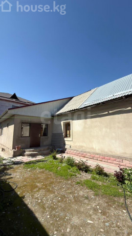 Продажа, дом, 4-комн.: Чуйская область / Бишкек, город Бишкек, Азия Молл — за 20 562 500 сом