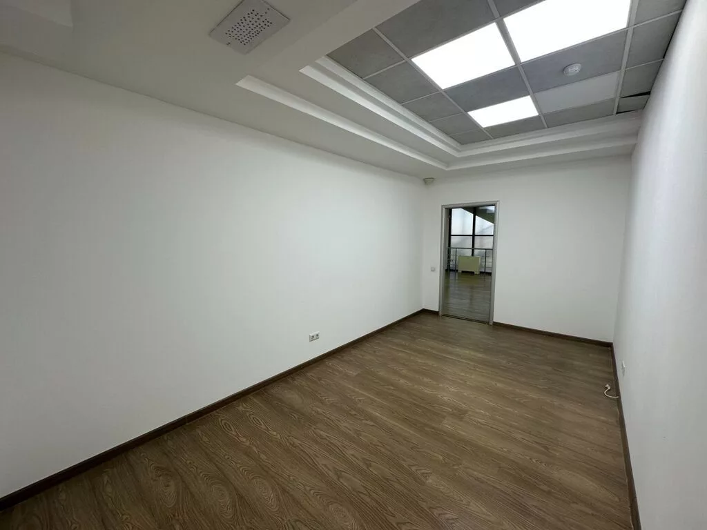 🏢 Офис 147 м² в БЦ «Авангард», Башня А 📍 Адрес: ул. Токтогула, 125/1