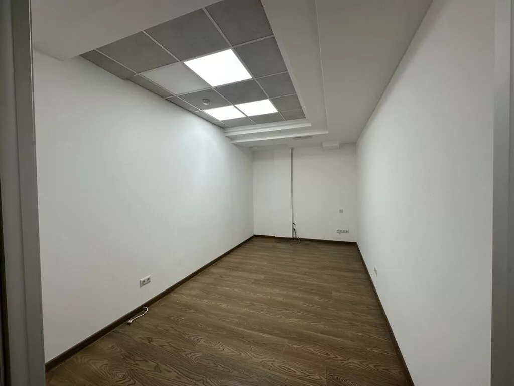 🏢 Офис 147 м² в БЦ «Авангард», Башня А 📍 Адрес: ул. Токтогула, 125/1