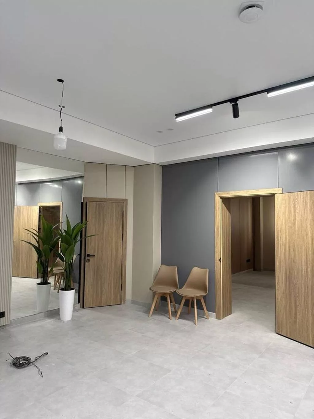Аренда офисов, 340 м², В жилом комплексе, С отдельной кухней, С отдельным входом, С отдельным сан узлом