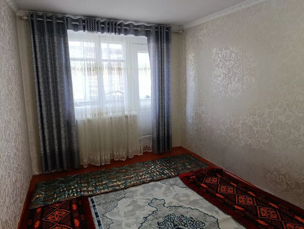 3 комнаты, 55 м², 104 серия, 2 этаж, Косметический ремонт