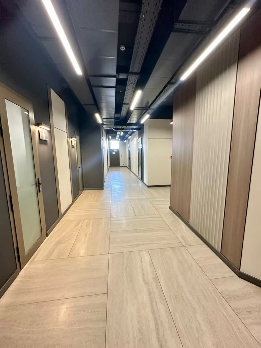 Продажа офисов 58 м², С ремонтом, Бизнес центр, 5 этаж