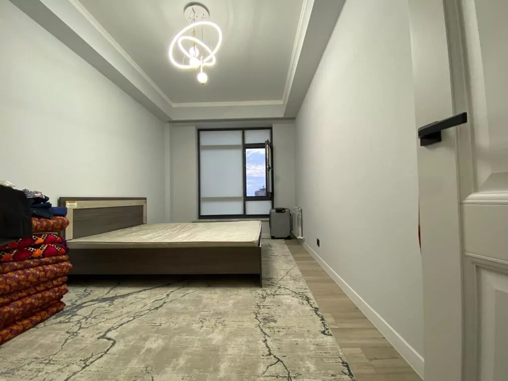Сдаётся 2-комнатная квартира в ЖК Deluxe — район Ала-Арча ТРЦ (68м2)