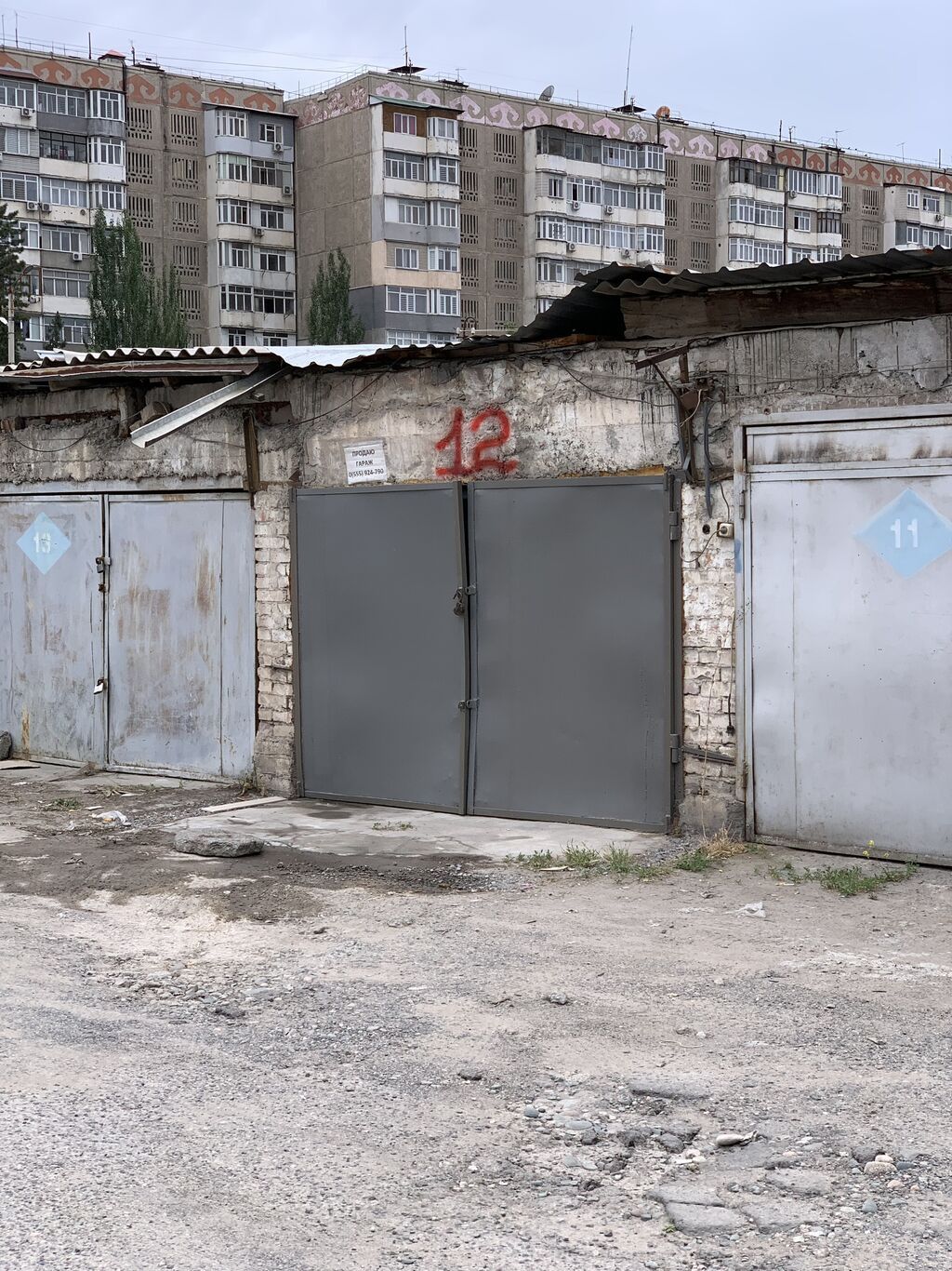 Продаю кирпичный гараж в 7-мкр по ул. Безымянная, ГК-6, напротив ТЦ
