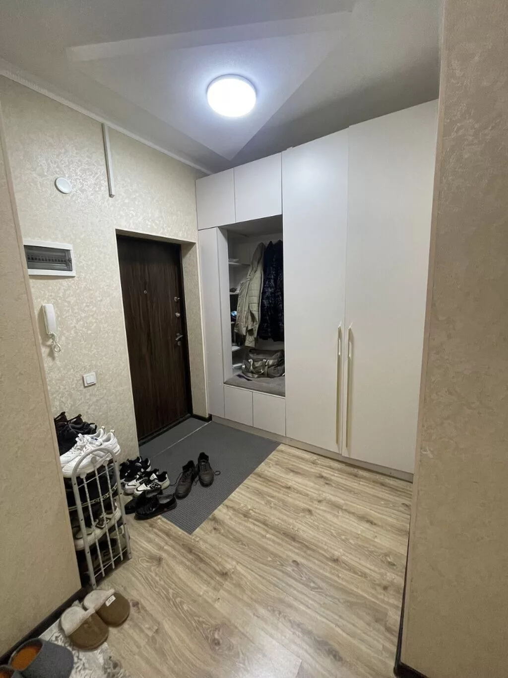 4 комнаты, 132 м², 7 мкр Элитка, 4 этаж, Евроремонт