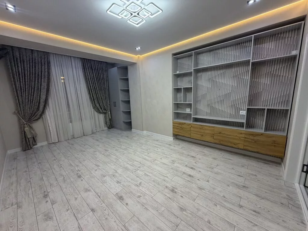 2 комнаты, 67 м², Таатан ТЦ, Элитка, 3 этаж, Дизайнерский ремонт