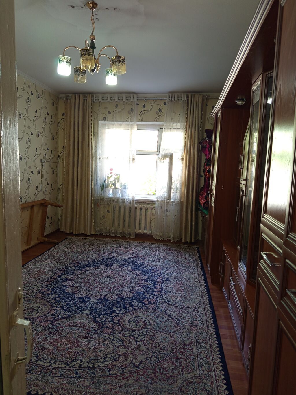 2 комнаты, 48 м², Кыргызско-Узбекский Университет, 105 серия, 1 этаж, Старый ремонт