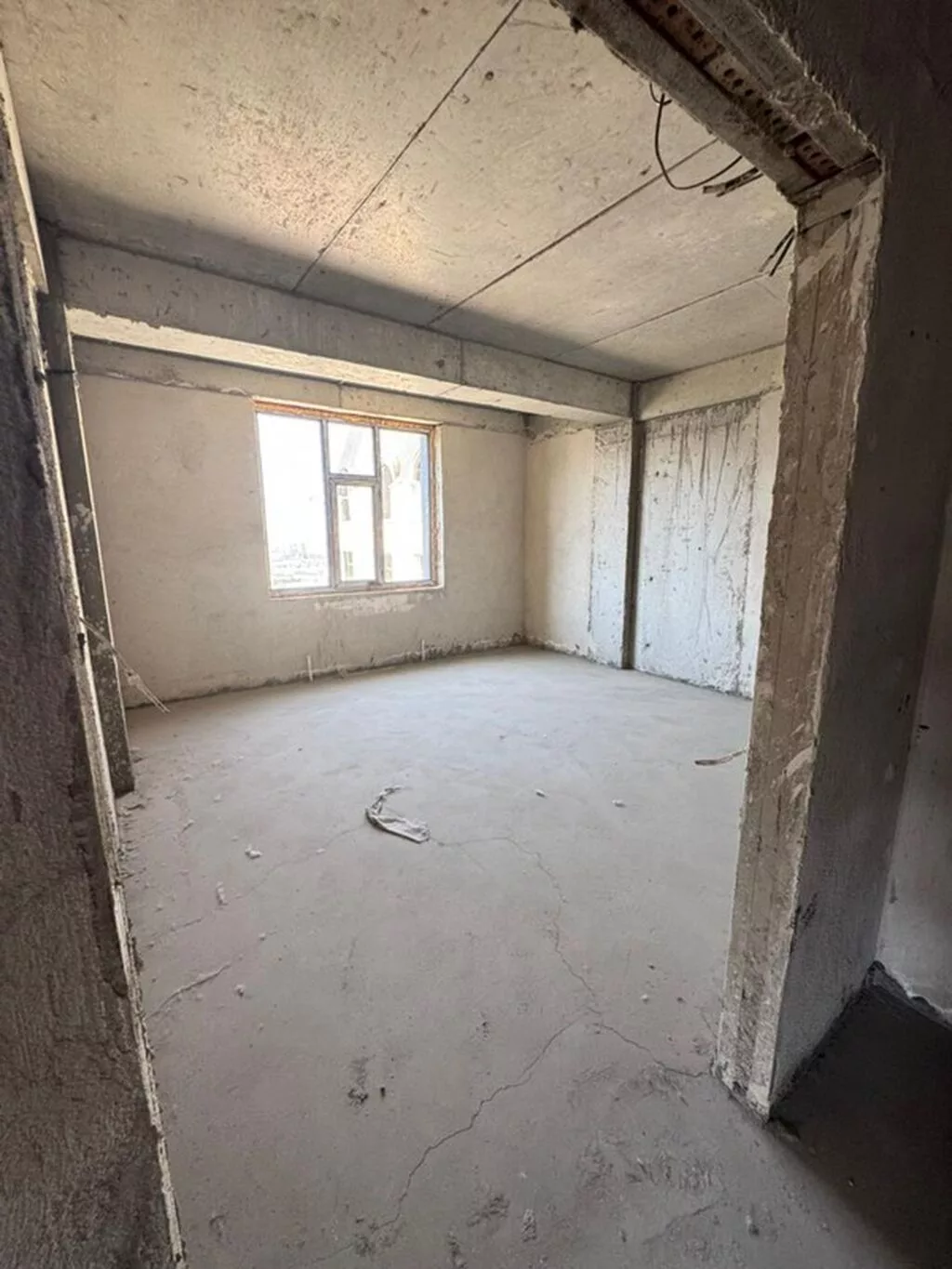 Построен, Элитка, 1 комната, 84 м²