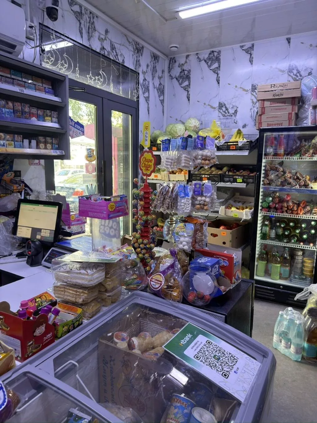 Продается! Продуктовый магазин «у дома» с полным оснащением и