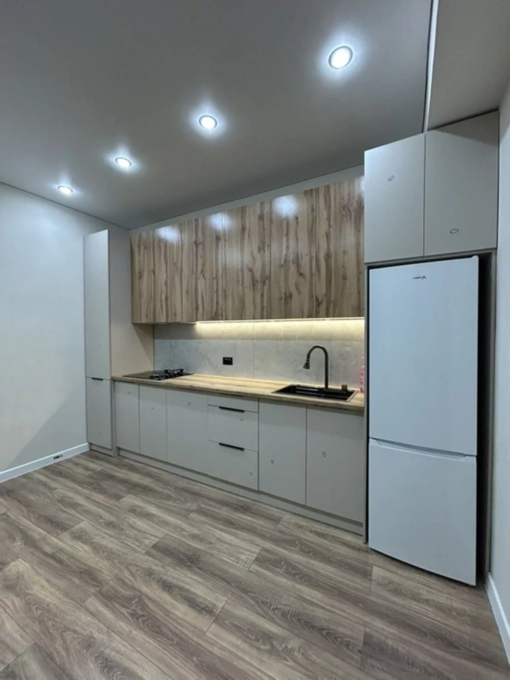Продается 2-х комн. кв. дизайн.рем. ЖК. Токио, СК. Артвин, район