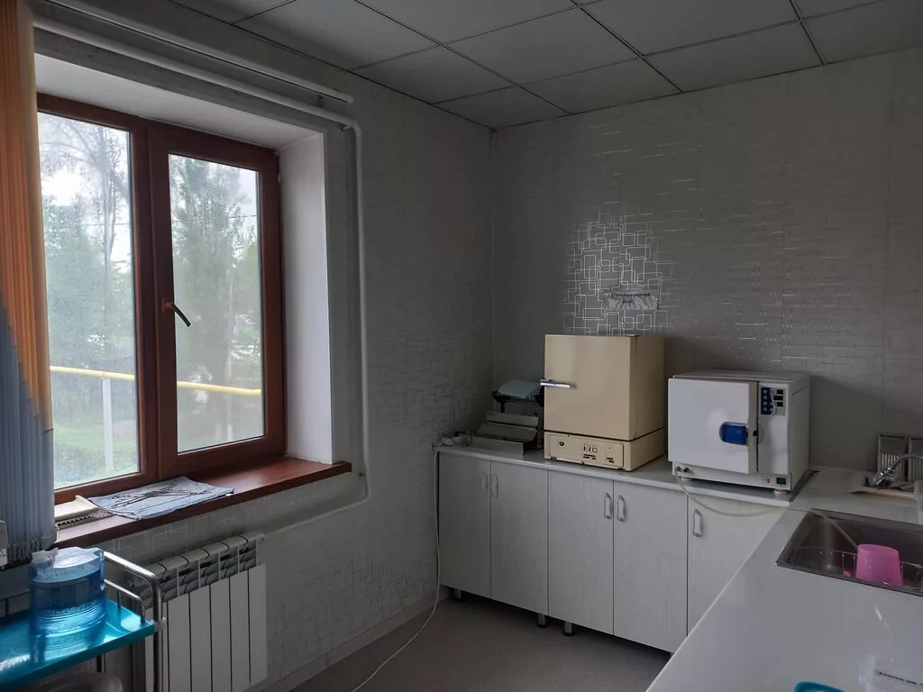 Аренда офисов, 400 м², В административном здании, 1 линия, С оборудованием, С отдельной кухней