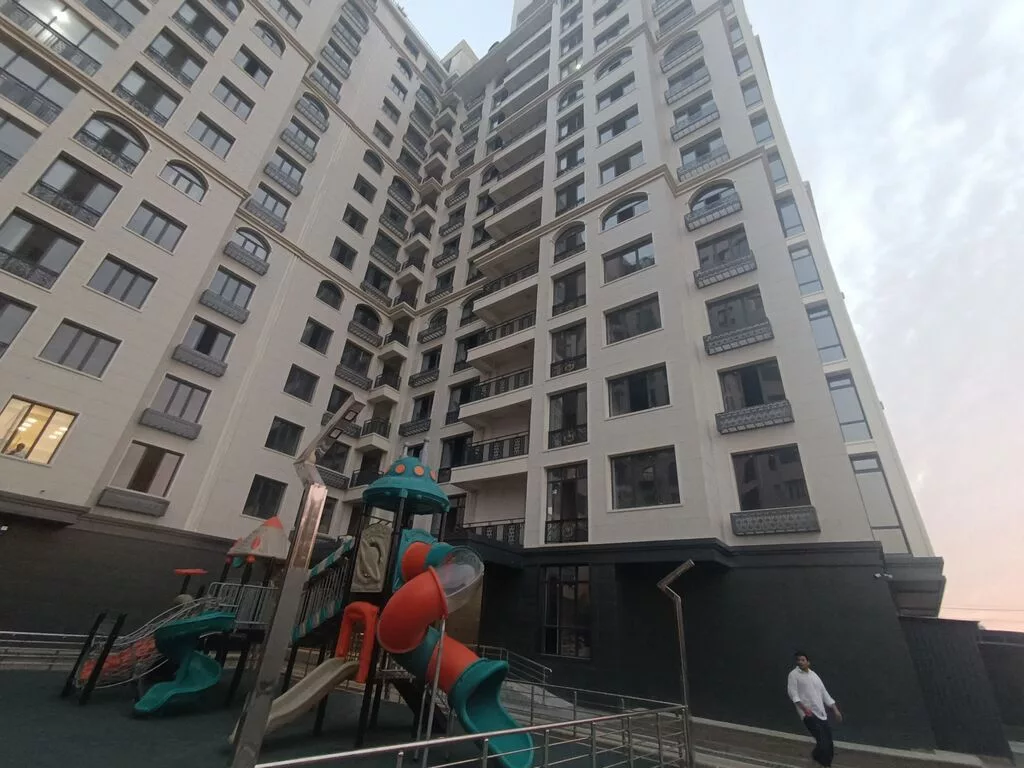 Продаётся квартира в современном жилом комплексе с закрытым двором и