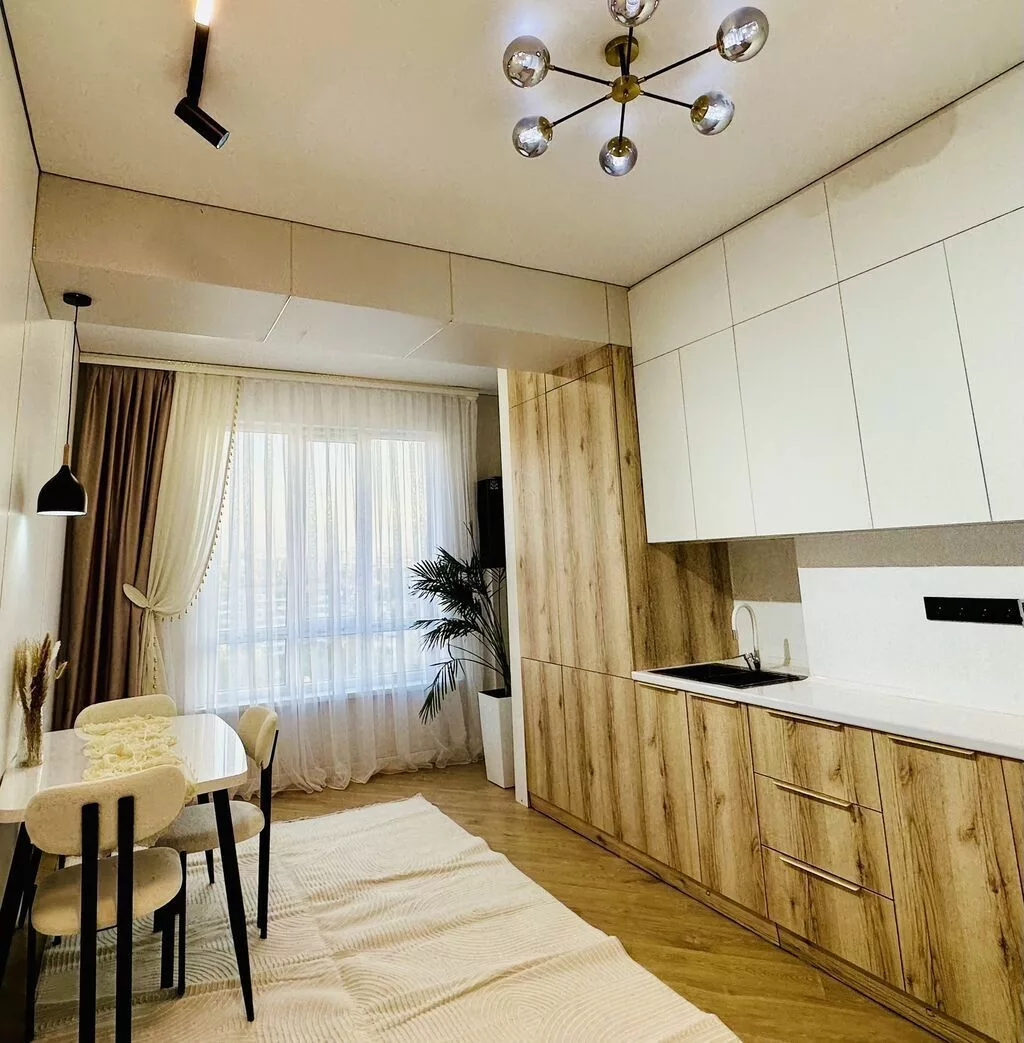 3 комнаты, 63 м², Аламедин-1 мкр 12 этаж, Дизайнерский ремонт