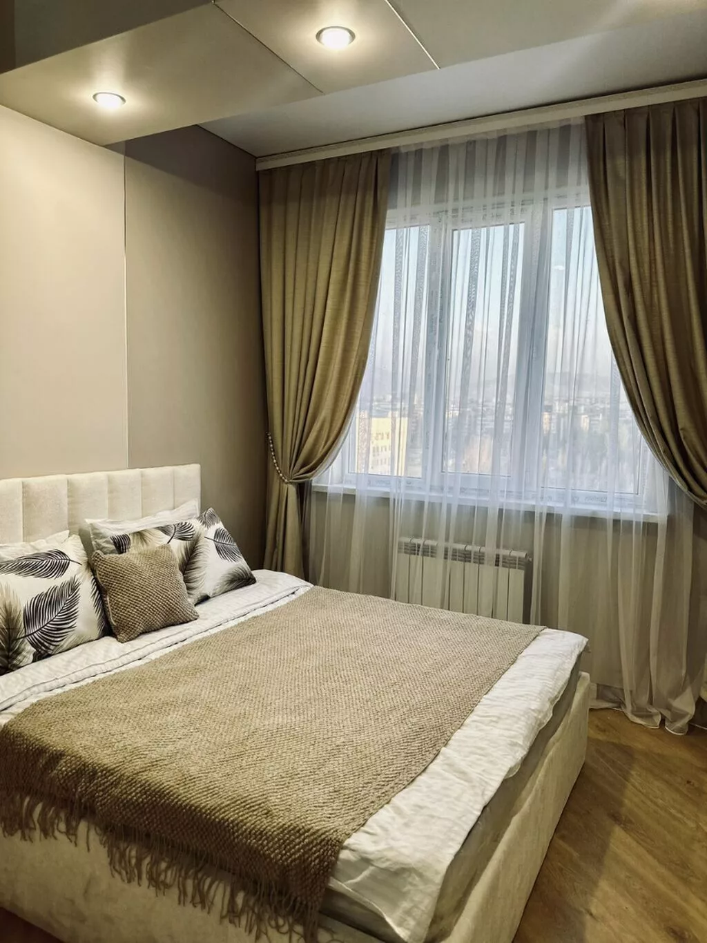 3 комнаты, 63 м², Аламедин-1 мкр 12 этаж, Дизайнерский ремонт
