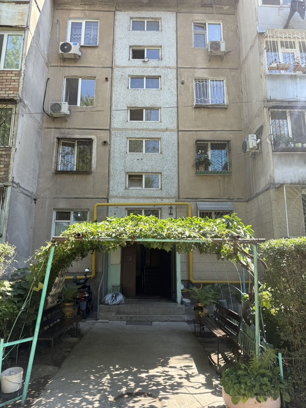 3 комнаты, 57 м², Индивидуалка, 3 этаж, Свежий ремонт