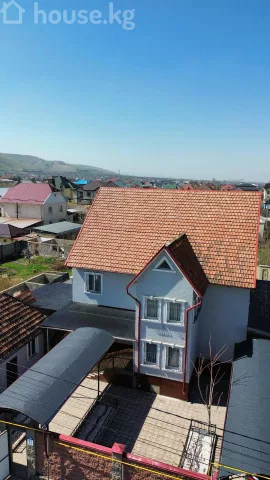 Продажа, дом, 6 и более-комн.: Чуйская область / Бишкек, город Бишкек, Ынтымак ж/м — за 49 926 300 сом