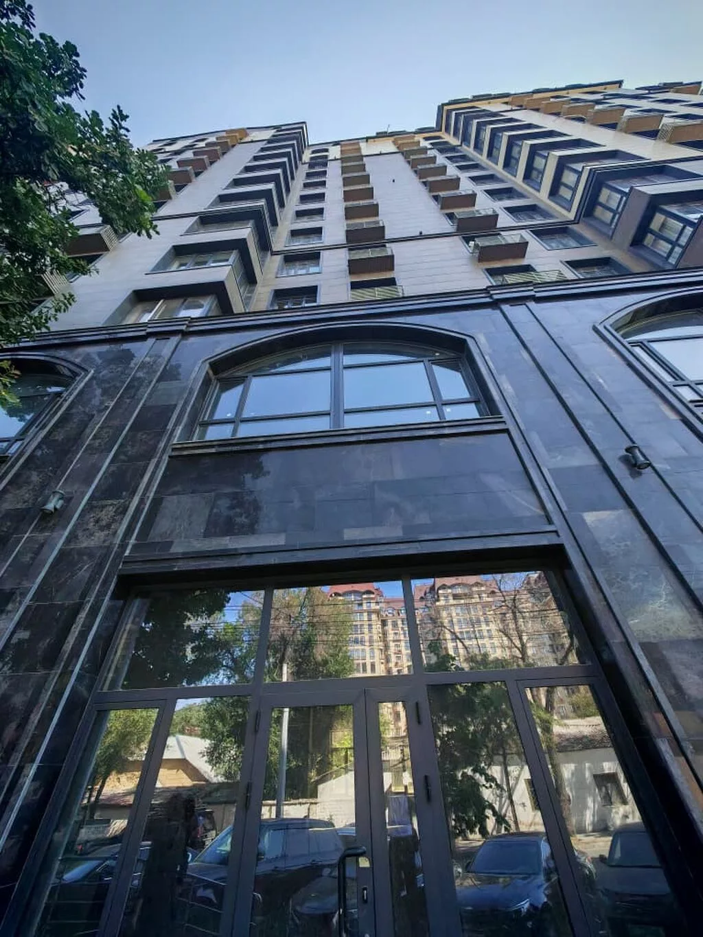 Аренда офисов, 200 м², В жилом комплексе, С отдельным входом, С отдельным сан узлом