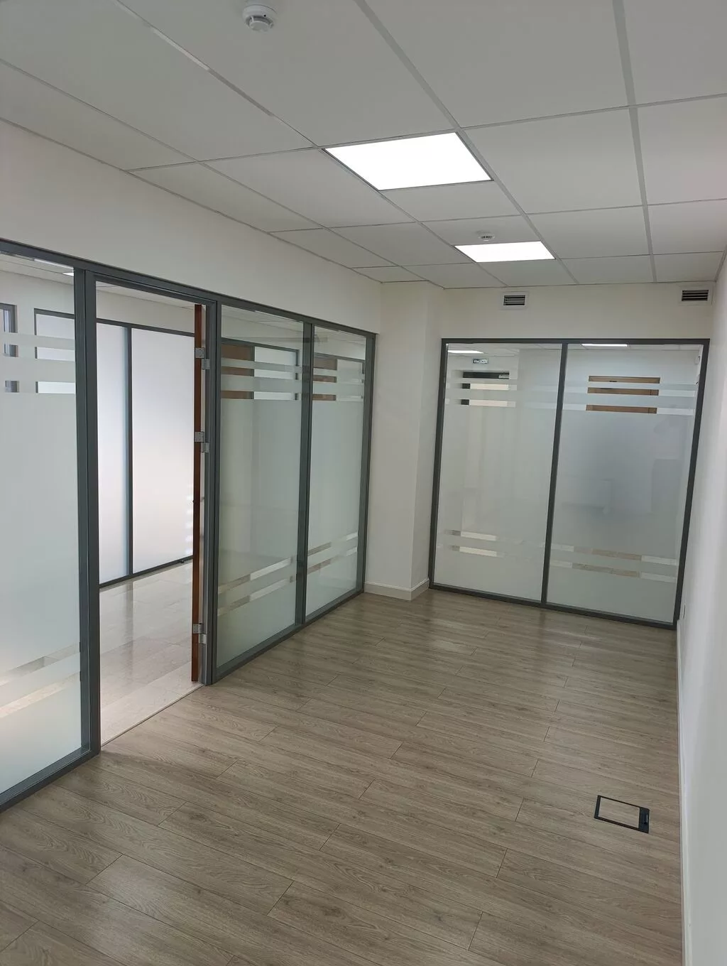Аренда офисов, 165 м², В бизнес центре, С системой безопасности