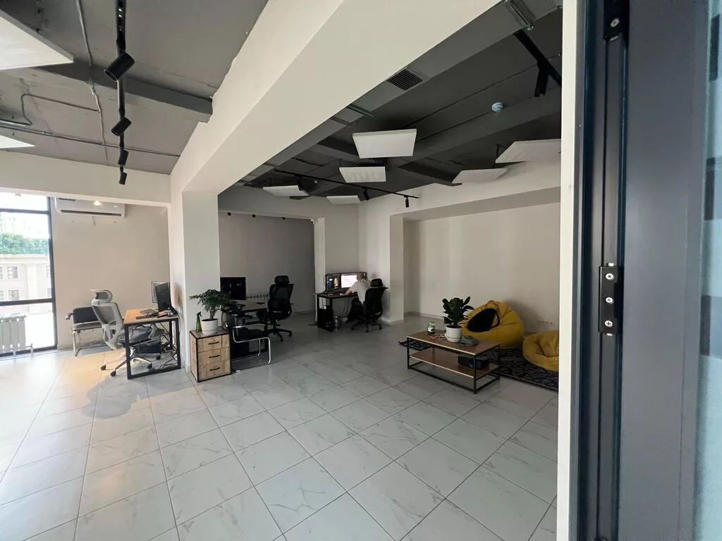 Продажа офисов 174 м², 6 этаж