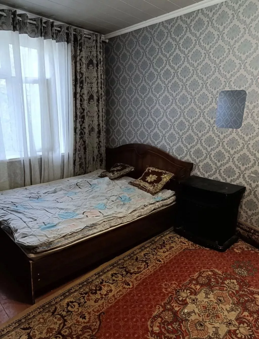 Сдается 2 комнатная квартира, с меблировкой и базовой техникой. Район