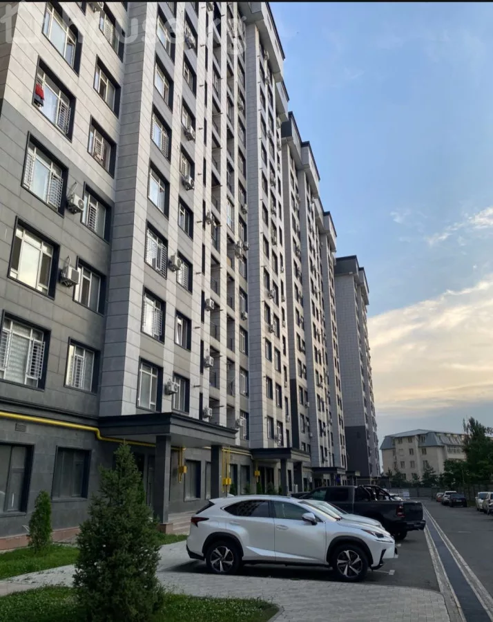 Продажа, коммерческая недвижимость: Чуйская область / Бишкек, город Бишкек, Джал 15 м-н — за 10 948 750 сом