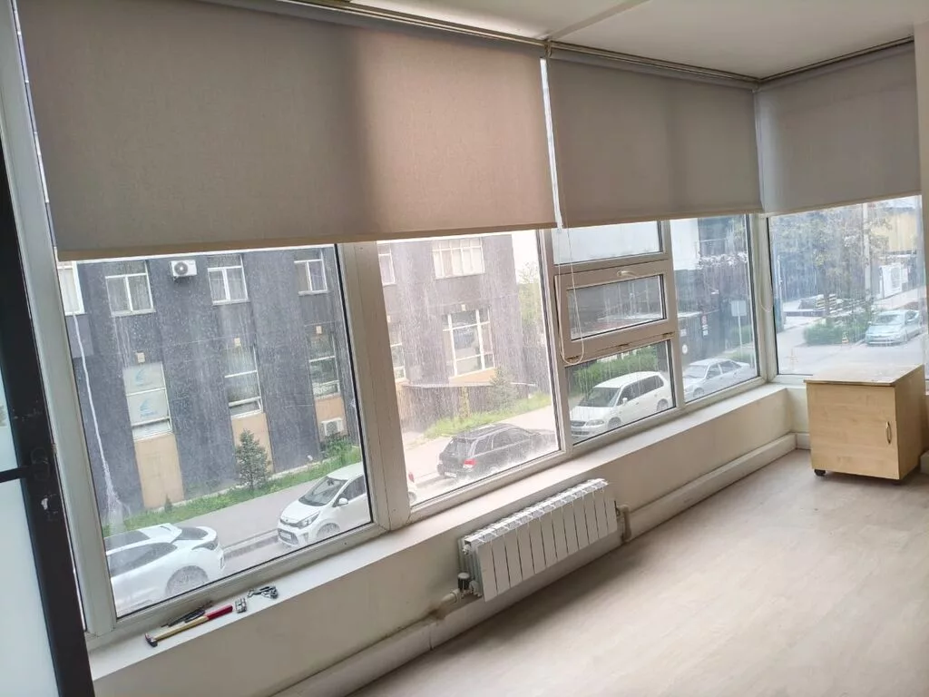 Аренда офисов, 25 м², В бизнес центре, 1 линия