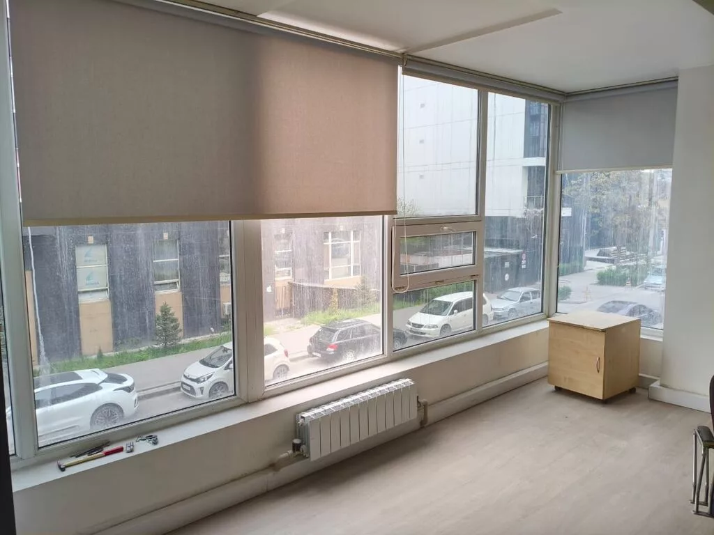 Аренда офисов, 25 м², В бизнес центре, 1 линия