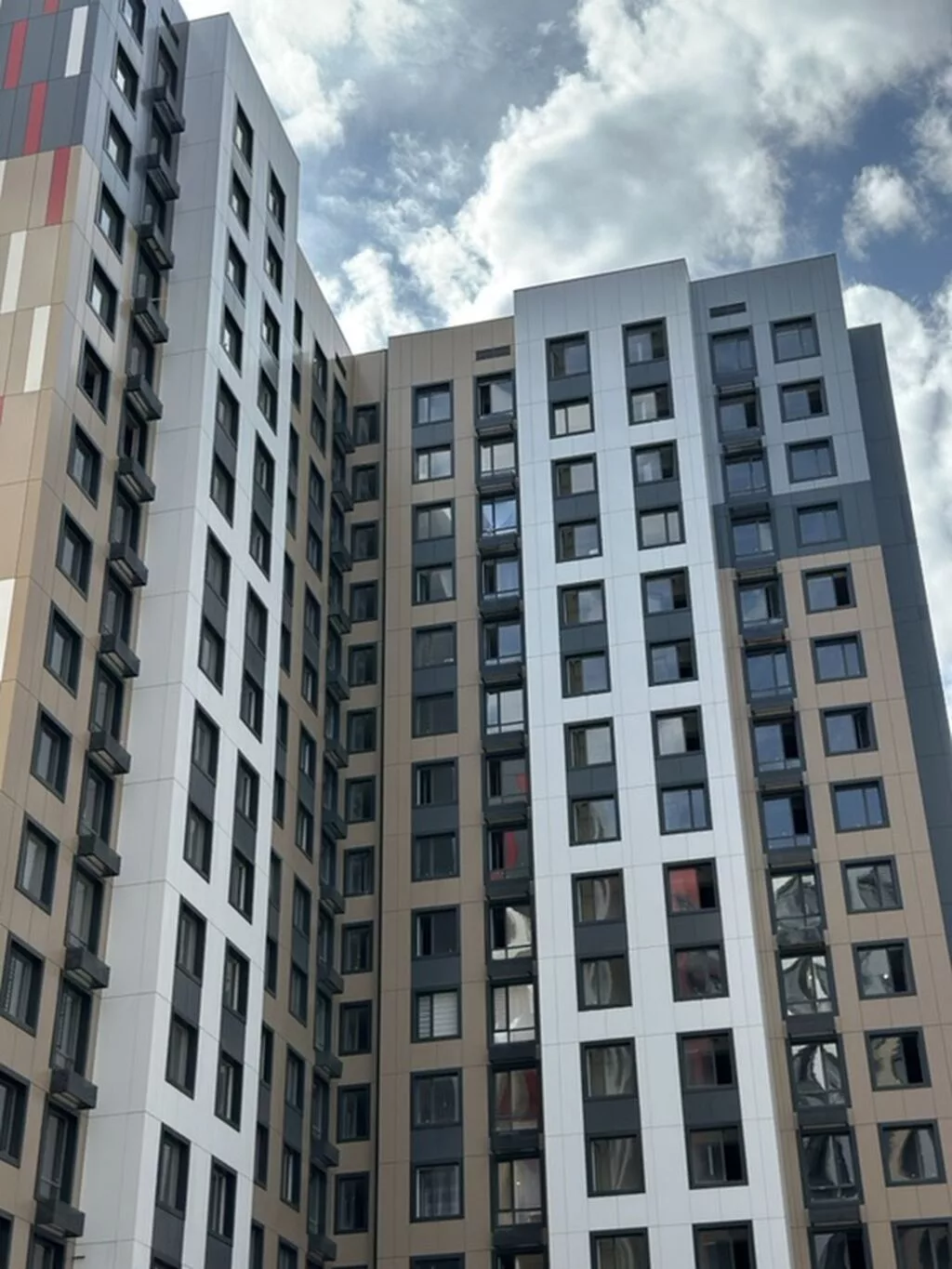 Построен, Элитка, 2 комнаты, 78 м²