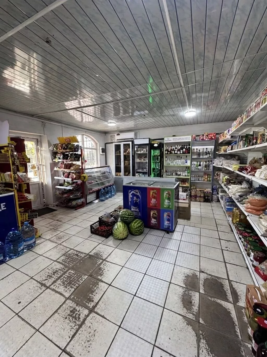 Продаётся действующий магазин с готовым бизнесом по первой линии в г