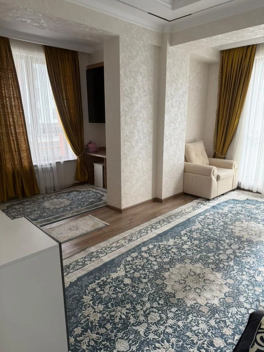 3 комнаты, 80 м², 3 этаж, Евроремонт