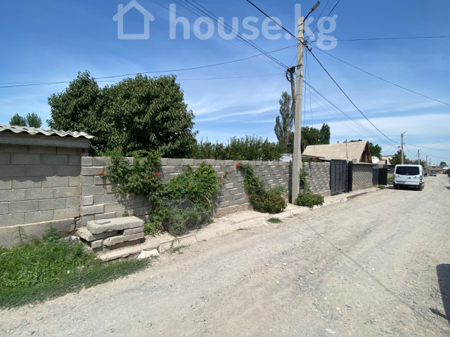 Продажа, дом, 4-комн.: Чуйская область / Бишкек, город Бишкек, с. Нижний Орок — за 27 149 800 сом