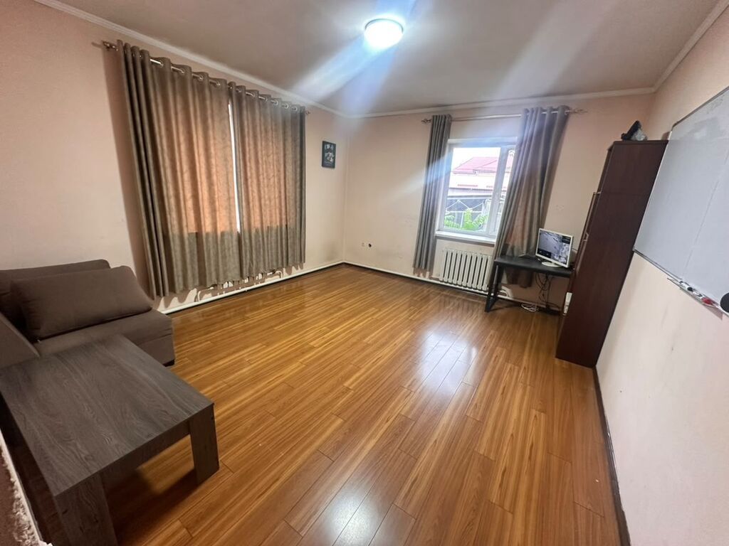 70 м², 4 комнаты, ул. Баялинова / Орозбекова, Семейным