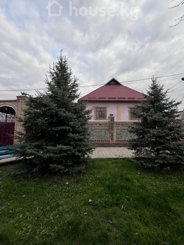 Аренда, дом, 6 и более-комн.: Чуйская область / Бишкек, город Бишкек, Старый толчок - на долгий срок — за 218 950 сом