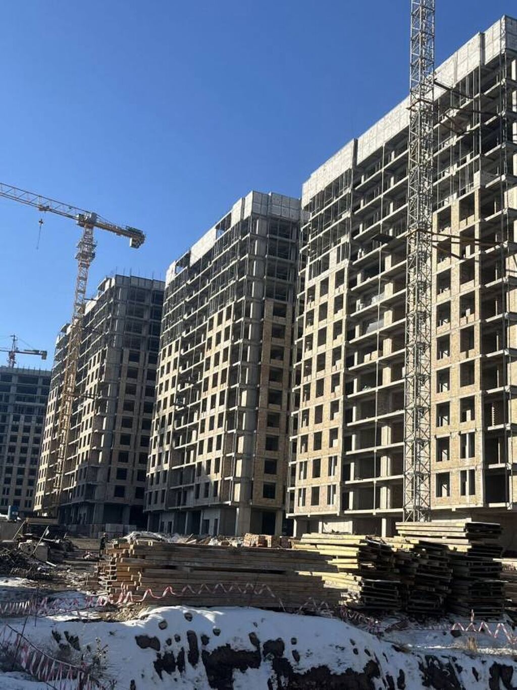 Строится, Элитка, 2 комнаты, 73 м²