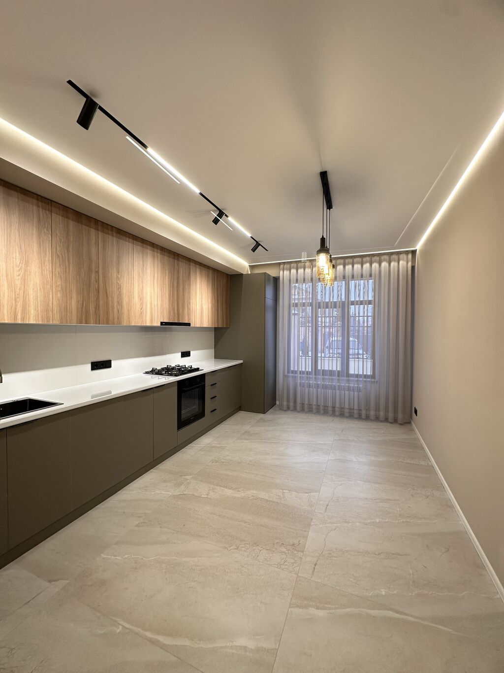 2 комнаты, 80 м², Киргизия 1 Элитка, 1 этаж, Евроремонт
