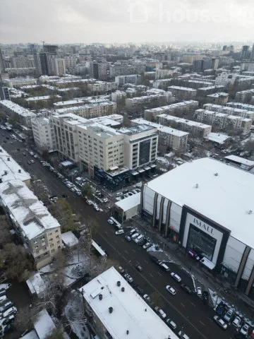 Аренда, коммерческая недвижимость: Чуйская область / Бишкек, город Бишкек, Московская - Уметалиева - на долгий срок — за 437 950 сом