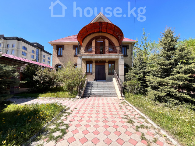 Продажа, дом, 5-комн.: Чуйская область / Бишкек, город Бишкек, Парк Ататюрк — за 87 580 000 сом