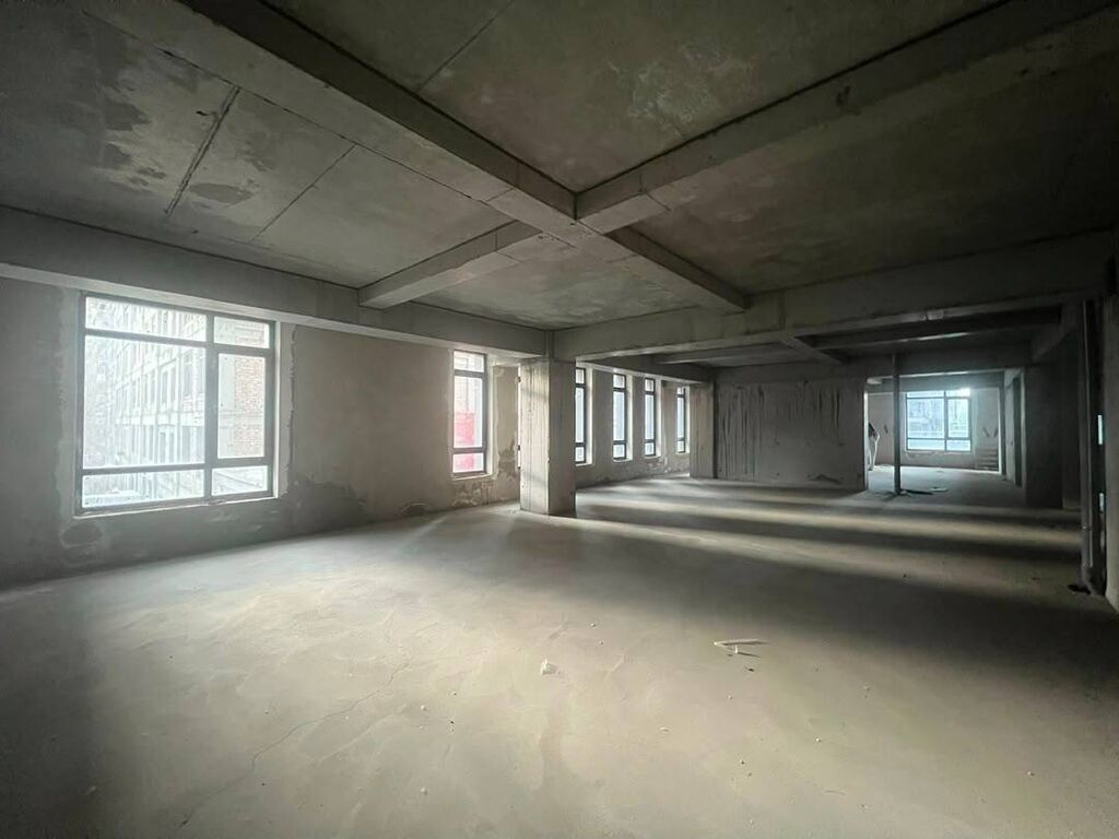 Продажа офисов 246 м², Без ремонта, 2 этаж