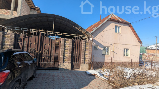 Продажа, дом, 5-комн.: Чуйская область / Бишкек, город Бишкек, Ак-Ордо ж/м — за 14 012 800 сом