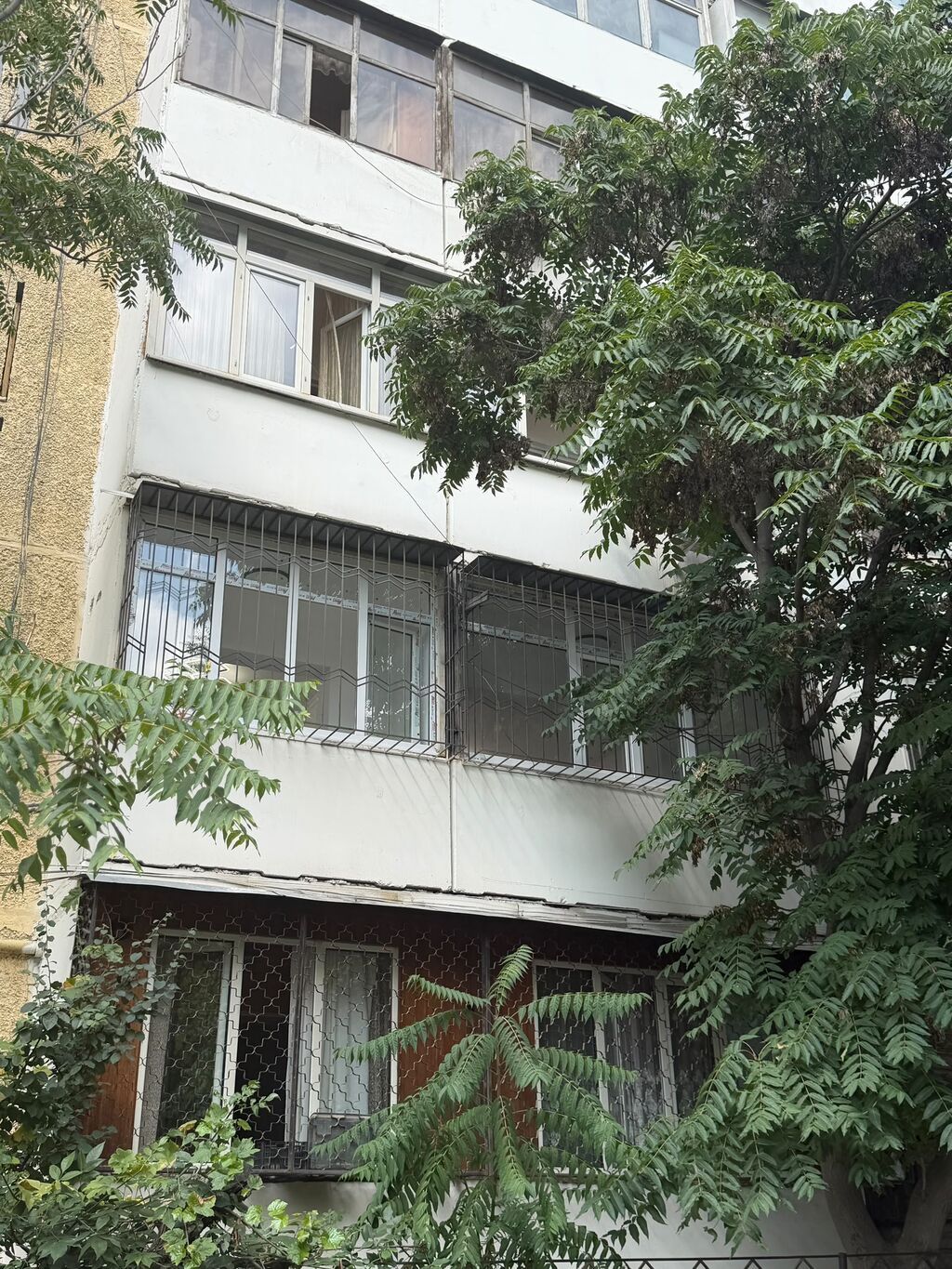 3 комнаты, 70 м², Золотой квадрат 105 серия, 2 этаж