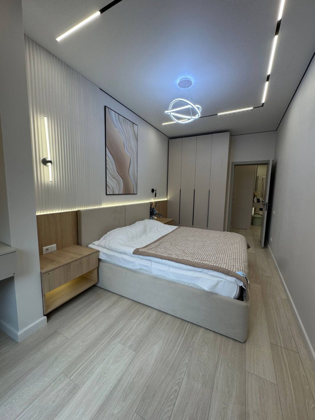 2 комнаты, 49 м², Золотой квадрат Элитка, 3 этаж, Евроремонт