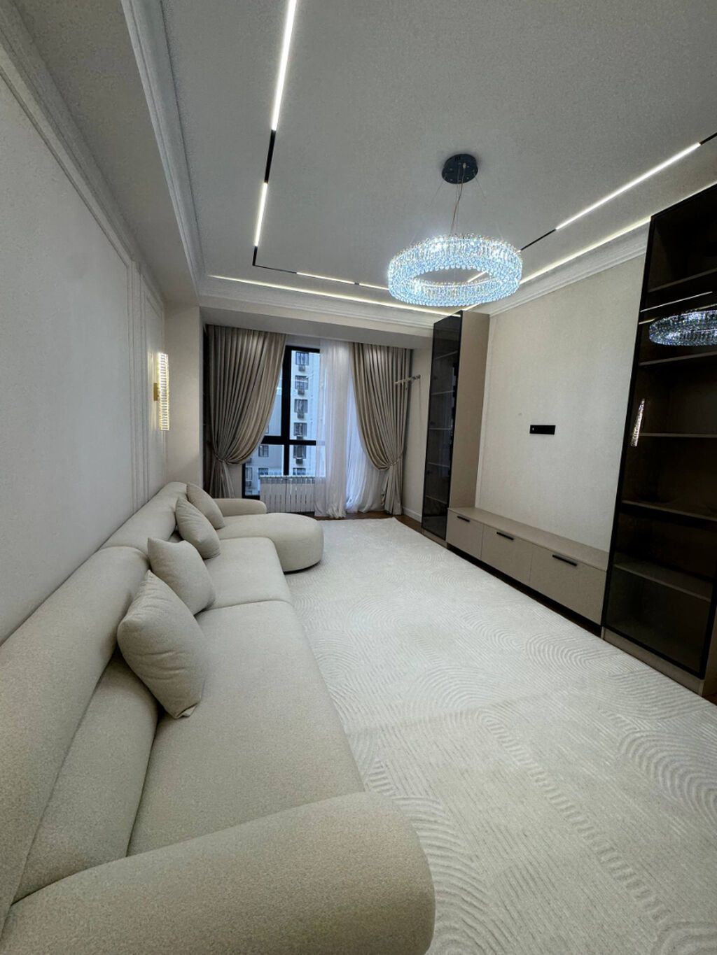 2 комнаты, 77 м², Асанбай мкр Элитка, 8 этаж, Дизайнерский ремонт