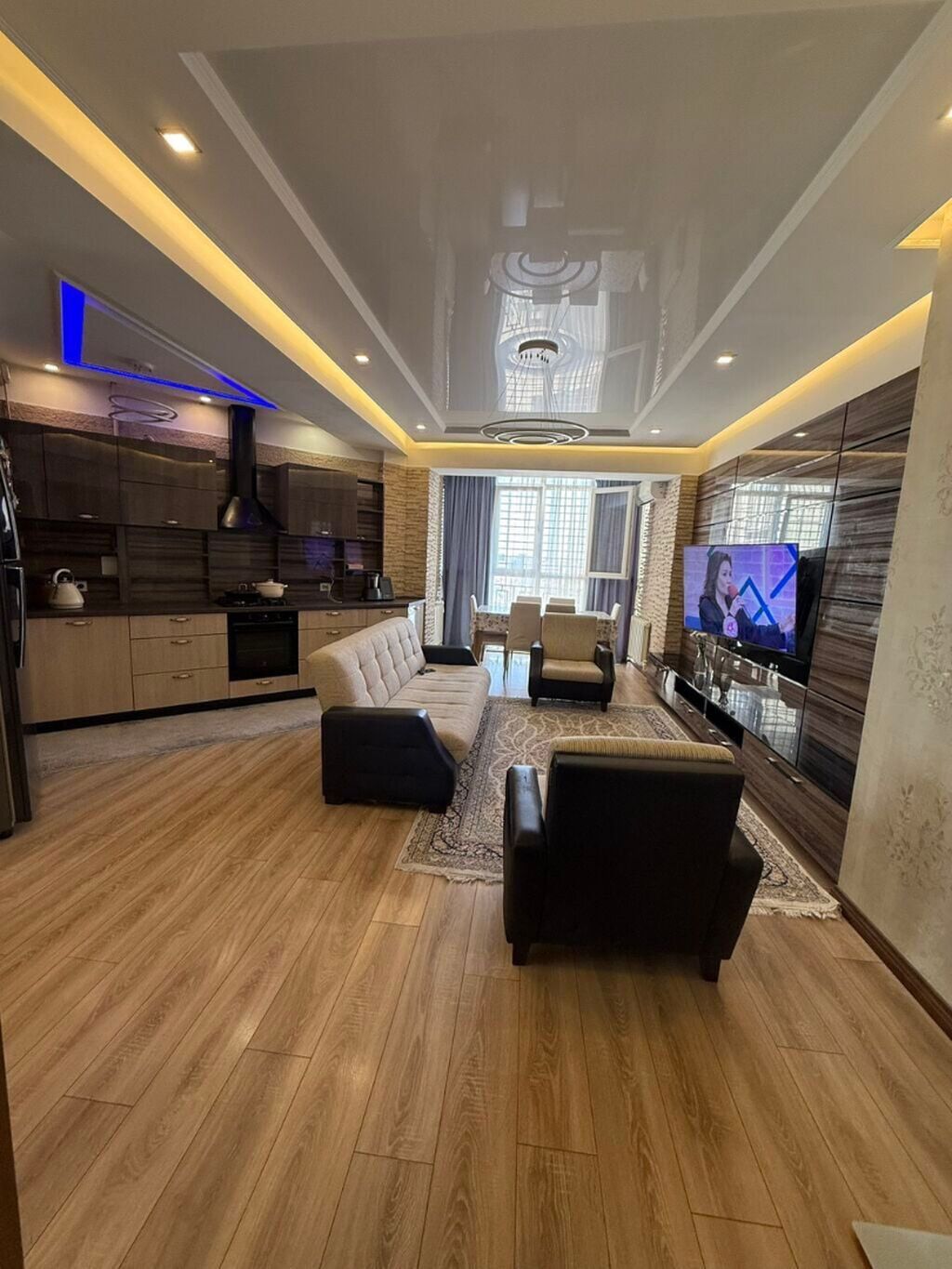 3 комнаты, 100 м²