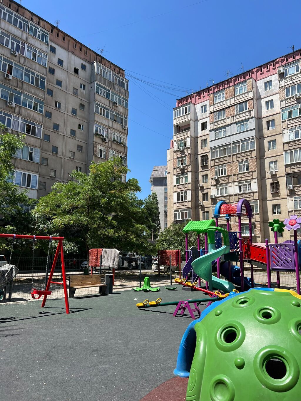 3 комнаты, 65 м², Джал мкр (в т.ч. Верхний, Нижний, Средний) 105 серия, 2 этаж, Косметический ремонт