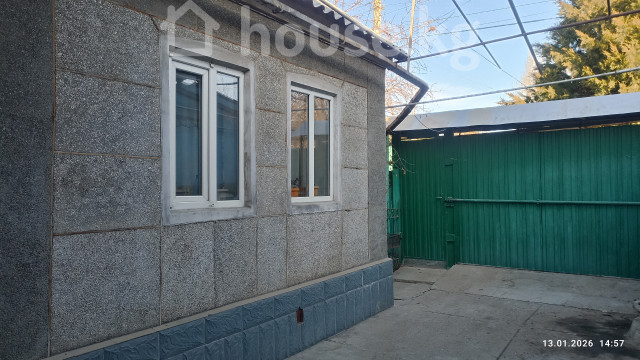 Продажа, дом, 5-комн.: Чуйская область / Бишкек, город Бишкек, Красный Строитель ж/м — за 7 444 300 сом