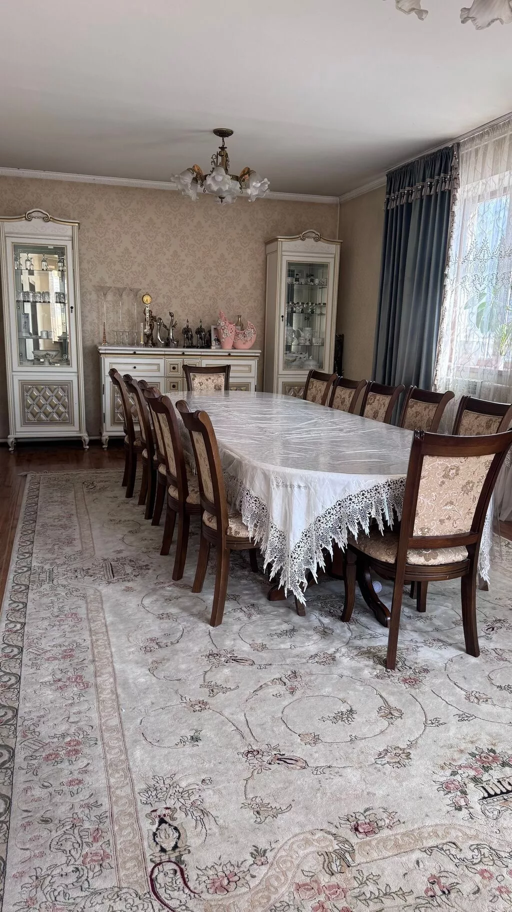 220 м², 6 комнат