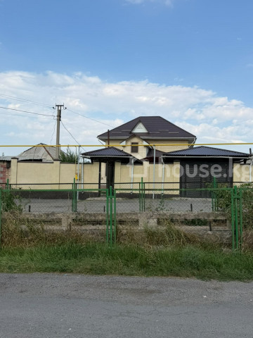 Аренда, дом, 6 и более-комн.: Чуйская область / Бишкек, город Бишкек, с. Кок-Джар - на долгий срок — за 350 320 сом